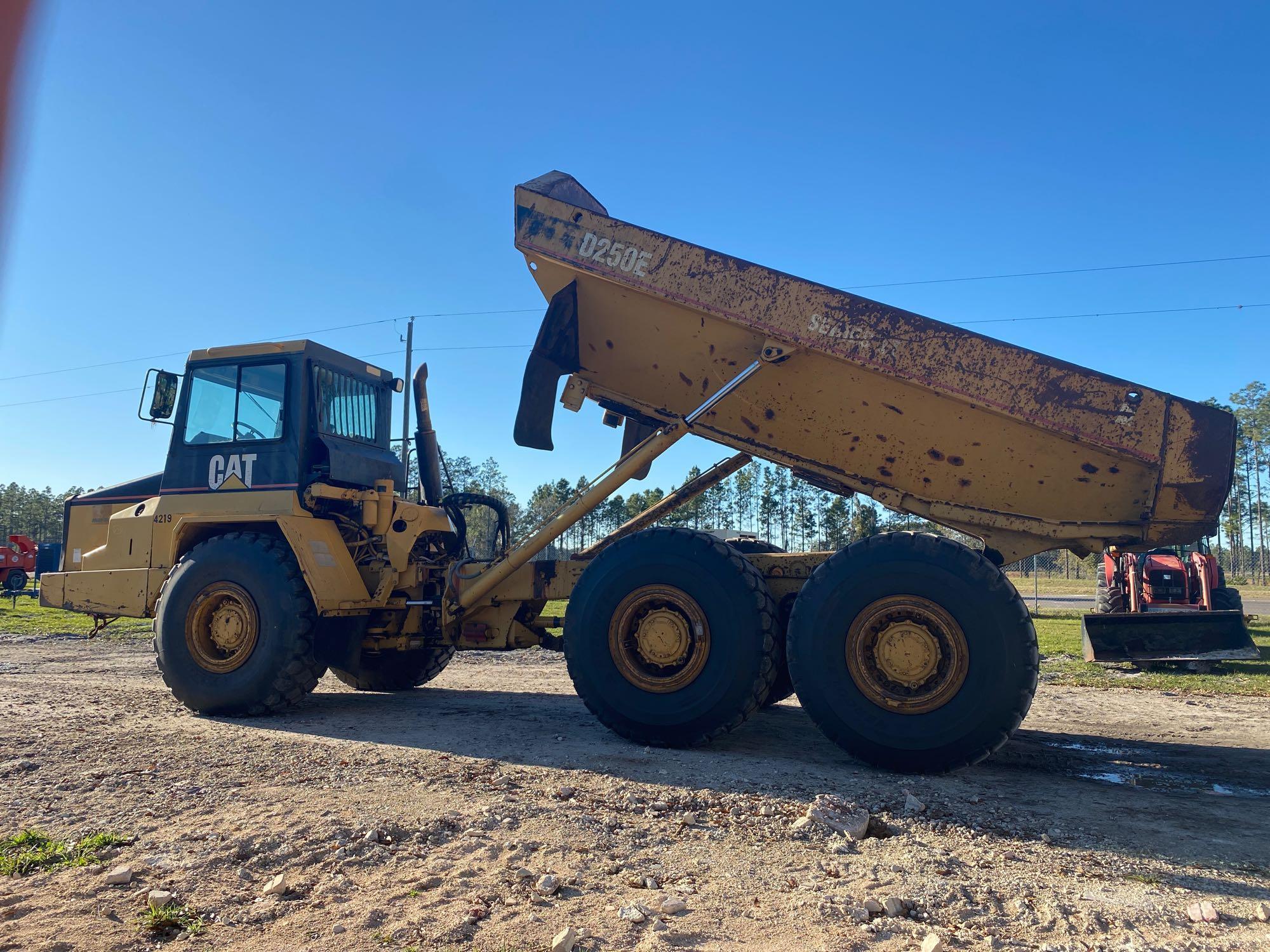 Caterpillar D 400 E série II - Engins Chantiers