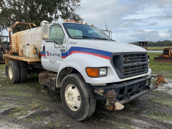 2003 Ford F-750 T/A Water Truck