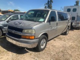 2004 Chevrolet 3500 Passenger Van