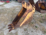 Excavator Channel Digging Bucket with Teeth