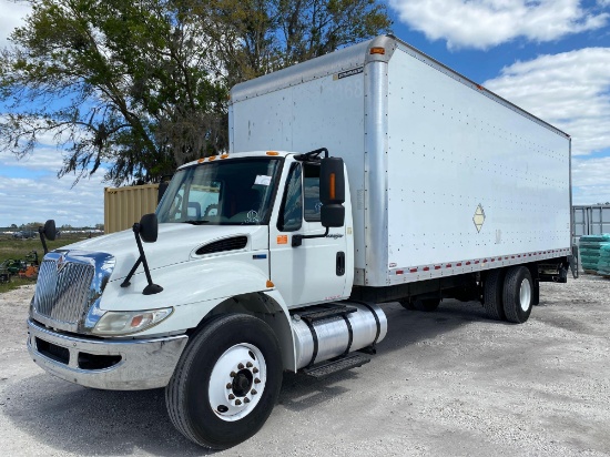 2013 International DuraStar 4300 Box Truck