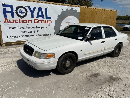 2011 Ford Crown Victoria 4 Door Police Cruiser