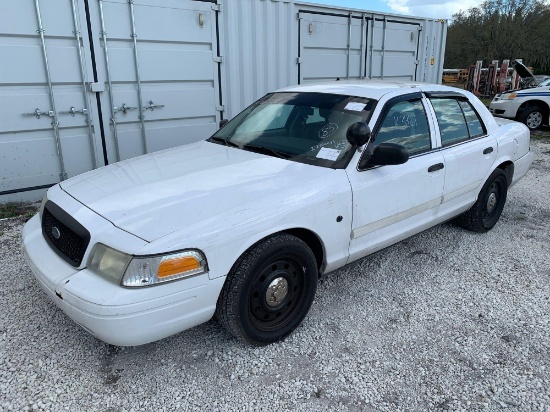 2010 Ford Crown Victoria 4 Door Police Cruiser