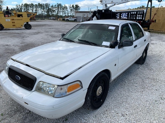2010 Ford Crown Victoria 4 Door Police Cruiser