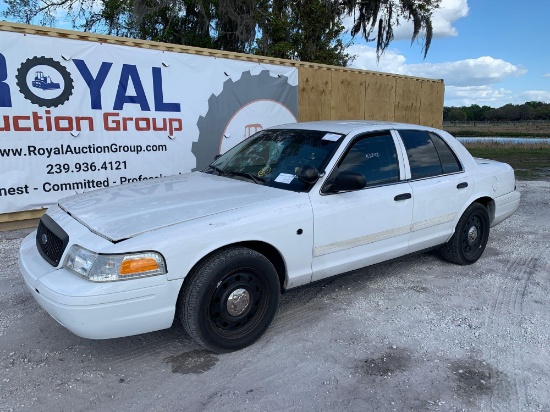 2010 Ford Crown Victoria 4 Door Police Cruiser