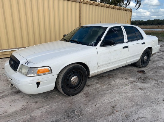 2008 Ford Crown Victoria 4 Door Police Cruiser