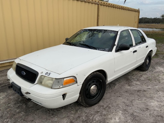 2007 Ford Crown Victoria 4 Door Police Cruiser