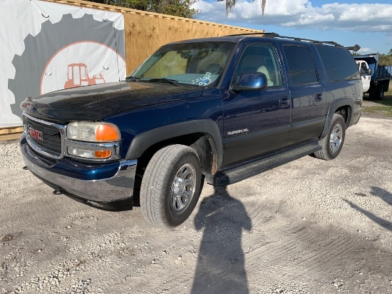 2001 GMC Yukon XL Sport Utility Vehicle