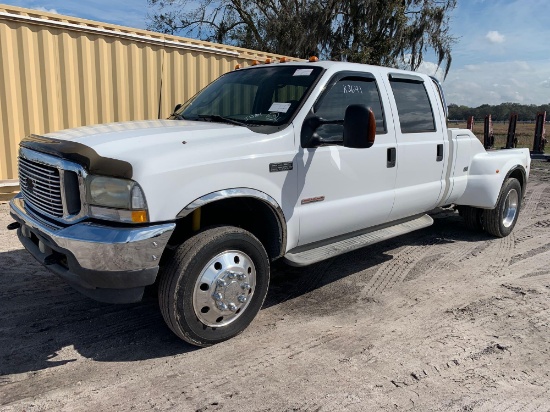 2003 Ford F-550 Lariat Crew Cab Gooseneck Dually