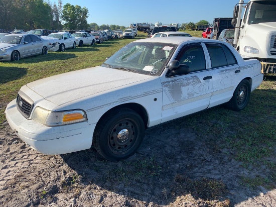 2010 Ford Crown Vic 4 Door Police Cruiser