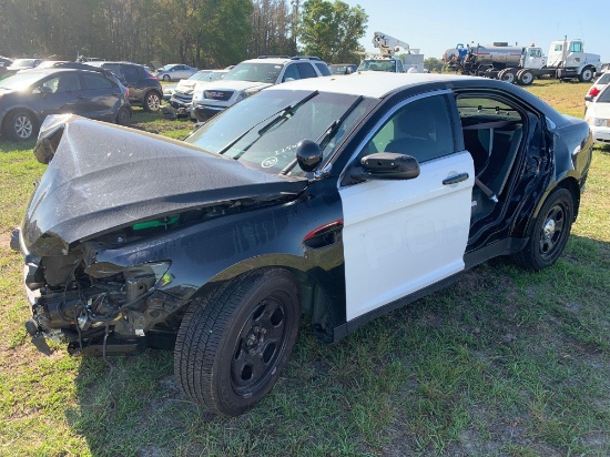 2014 Ford Taurus AWD Wrecked Police Sedan