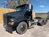 2001 Freightliner FLD112 T/A Daycab Truck Tractor