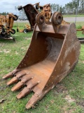 2016 Caterpillar Excavator 42in Rock Bucket with Teeth