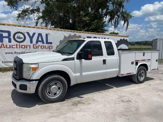 2013 Ford F-350 Extended Cab Service Truck