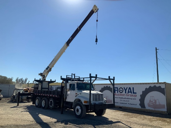 2001 International F-4900 National 20,000lb 46FT Tri-Axle Boom Truck