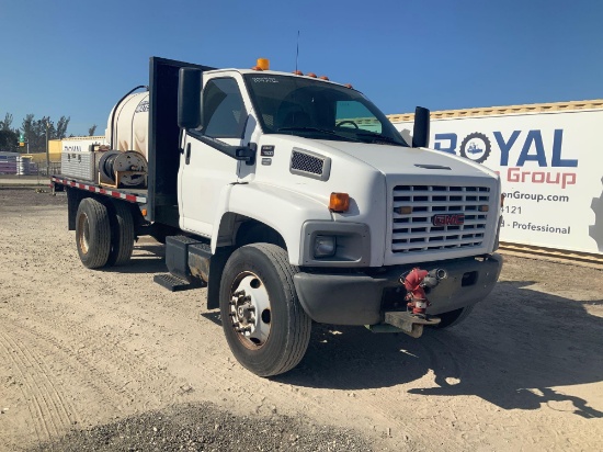 2005 GMC C7500 1000gal Water Truck