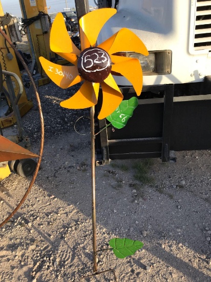 Large Sunflower Lawn Decoration