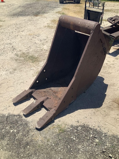 24in Excavator Digging Bucket with Teeth
