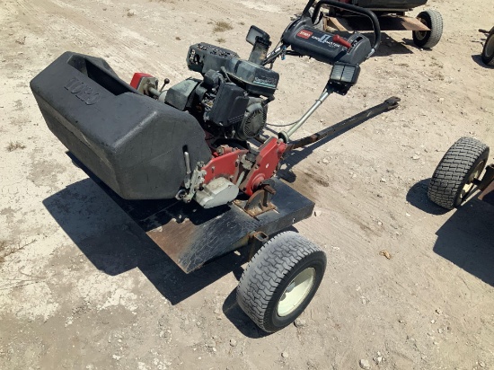 Toro Greensmaster 1000 with Trailer