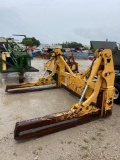 Wicker Wheel Loader Pinch Attachment