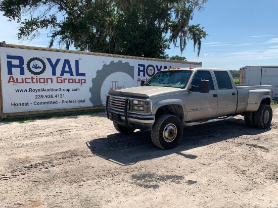 1998 GMC Sierra 3500 4x4 Crew Cab Dually Pickup Truck