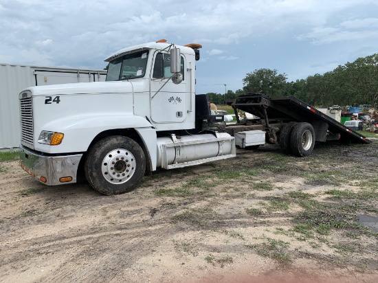 1995 Freightliner FLD120 Rollback Truck