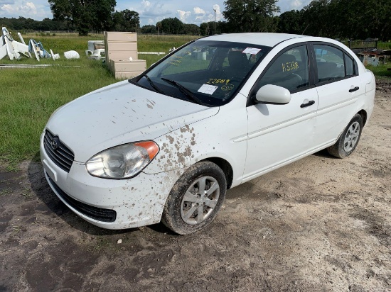 2010 Hyundai Accent 4 Door Sedan