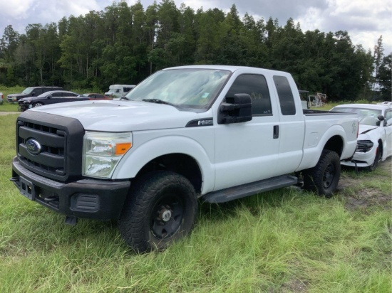 2015 Ford F-250 4x4 Ext Cab Pickup Truck