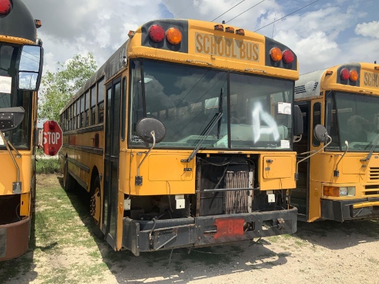 2004 IC Corporation Genesis 72 Passenger Bus