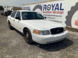 2011 Ford Crown Vic 4 Door Police Sedan