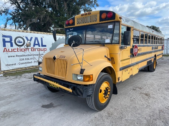 2003 IC Corporation 3000IC 65 Passenger Bus