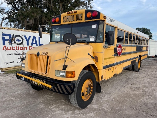 2003 IC Corporation 3000IC 71 Passenger Bus