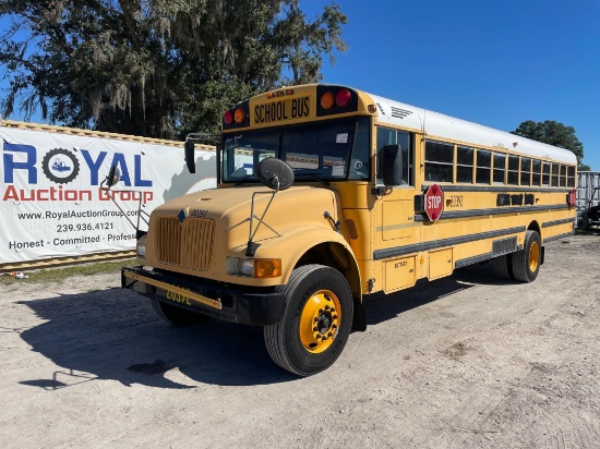 2003 IC Corporation 3000IC 71 Passenger Bus