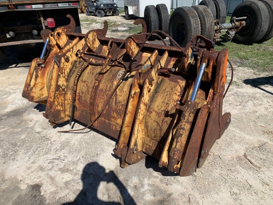 83in Clamshell Bucket