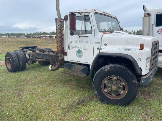 1983 International S Series 1954 Cab and Chassis Truck