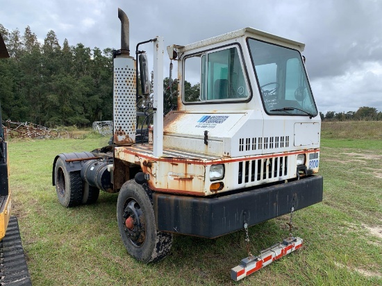 1992 Ottawa 30 Yard Spotter Truck