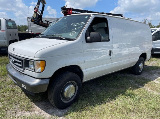 2002 Ford Econoline 3-Door Cargo Van