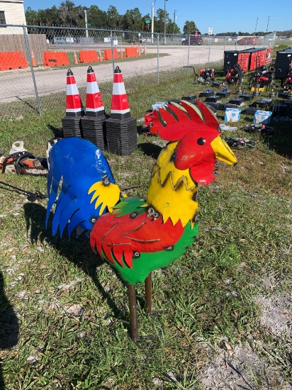 Metal Rooster Lawn Ornament