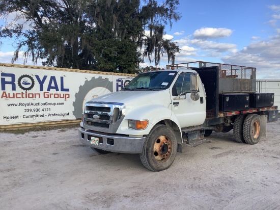 2007 Ford F-650 Flatbed Truck