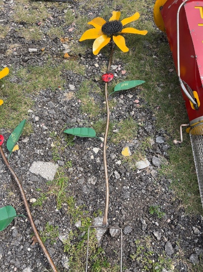 Large Sunflower Yard Art