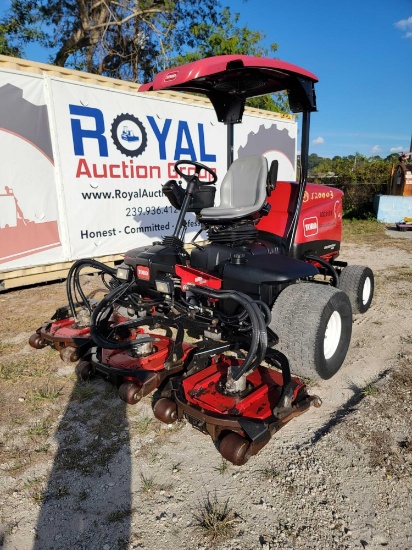 Toro Groundsmaster 4300D Crosstrax AWD 5 Deck Mower