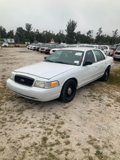 2007 Ford Crown Victoria 4 Door Police Cruiser