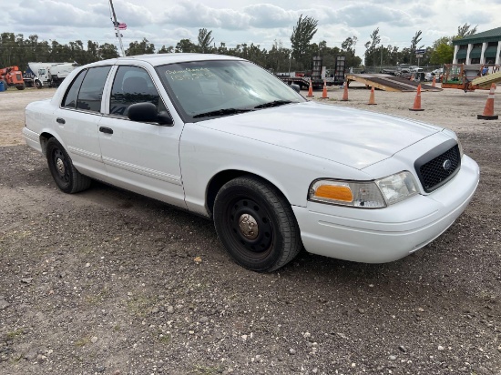 2008 Ford Crown Victoria 4 Door Police Cruiser