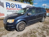 2008 Chrysler Town and Country Limited Minivan