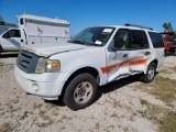 2008 Ford Expedition SUV Wrecked