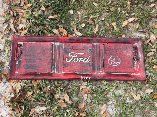 Ford tailgate sign