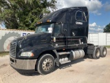 2015 Mack CXU613 T/A Sleeper Semi Truck