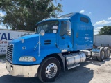 2007 Mack CXN613 T/A Sleeper Semi Truck
