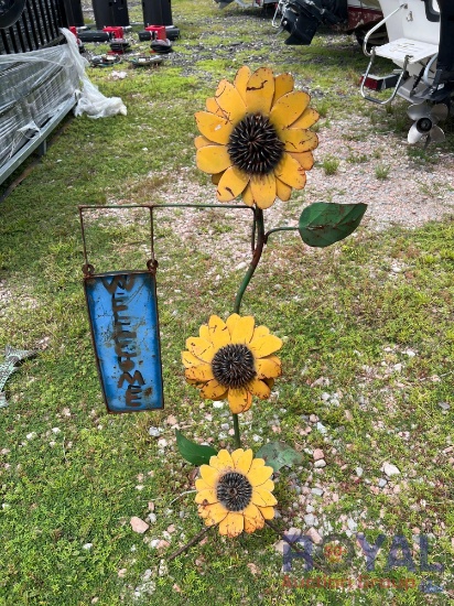 Sunflower welcome sign