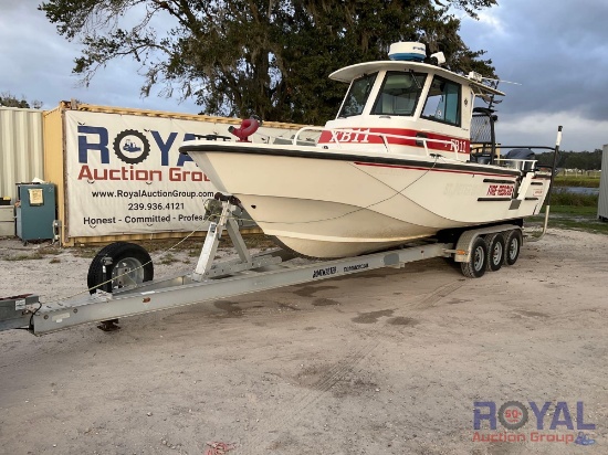 2007 Boston Whaler 27 Vigilant 27FT Fiberglass Boat w/ 2007 Boatmaster Tri-Axle Trailer